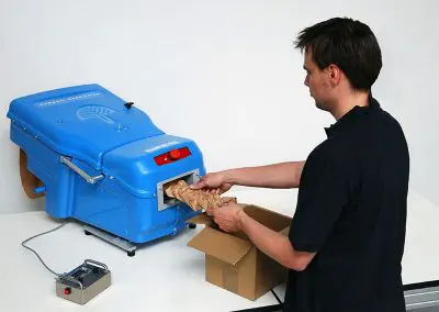 PadPak CC kompakt kağıt dolgu makinesi - küçük ölçekli ürünler için esnek paketleme çözümü