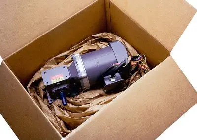 2 katlı kraft kağıt ile güçlü yastıklama dolguları üreten PadPak Junior